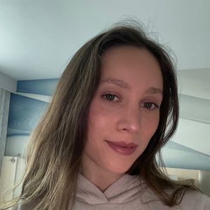 Meet your Posher, Lily